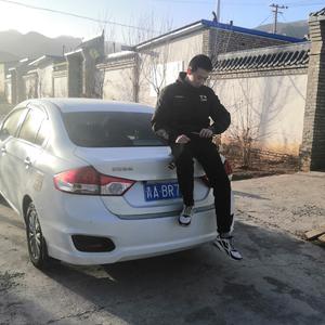 宁荣荣张开双腿被强❌游戏
